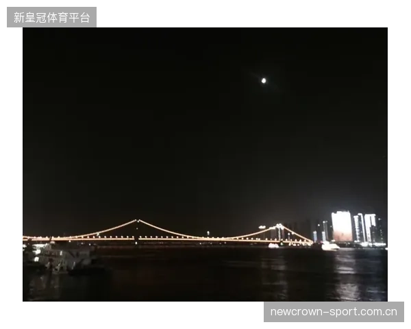 武汉三镇禁区前沿连续试探让空气瞬间凝固