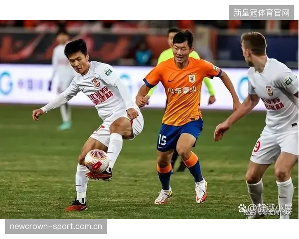 豪门中场风波被曝光，公关与队内关系受检验